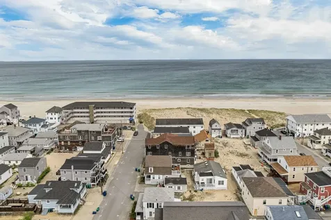12 Atlantic Avenue Hampton NH 03842