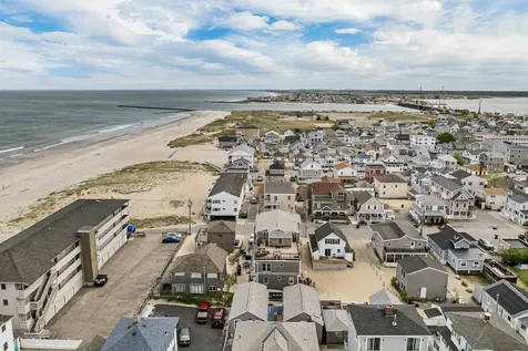 12 Atlantic Avenue Hampton NH 03842