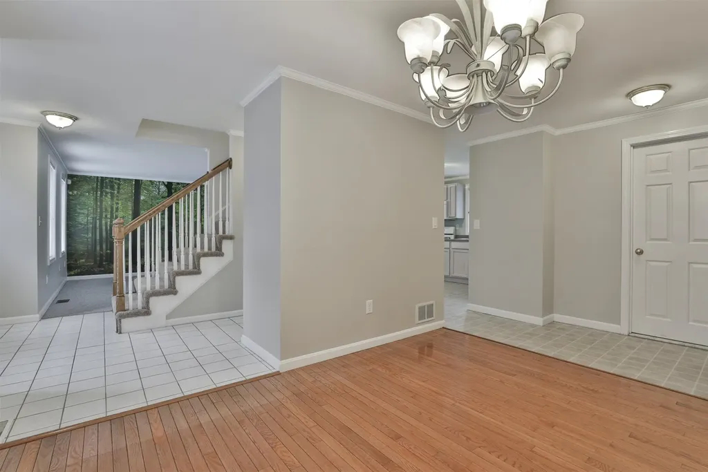 3 Ash Street Hudson NH 03051