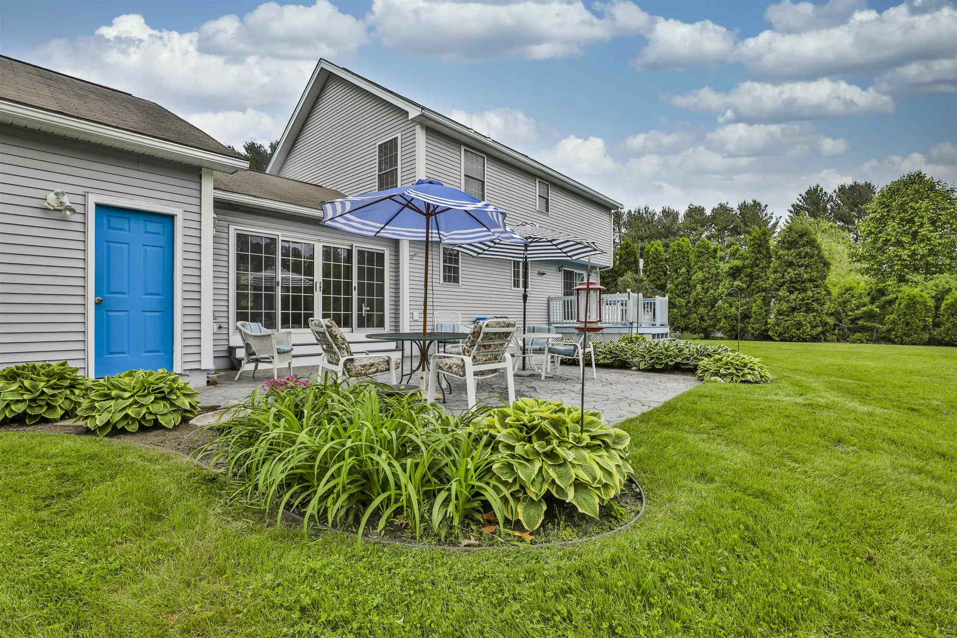 3 Ash Street Hudson NH 03051