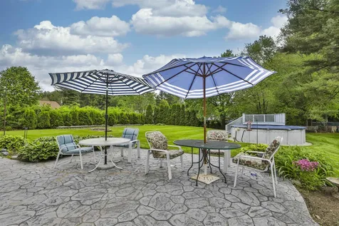 3 Ash Street Hudson NH 03051