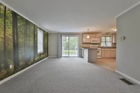 3 Ash Street Hudson NH 03051