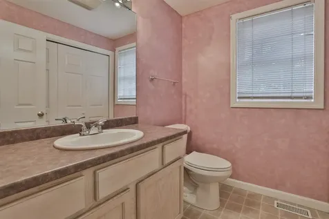 3 Ash Street Hudson NH 03051