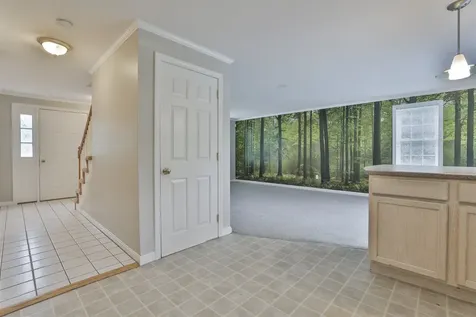 3 Ash Street Hudson NH 03051