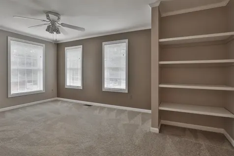 3 Ash Street Hudson NH 03051