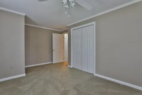 3 Ash Street Hudson NH 03051