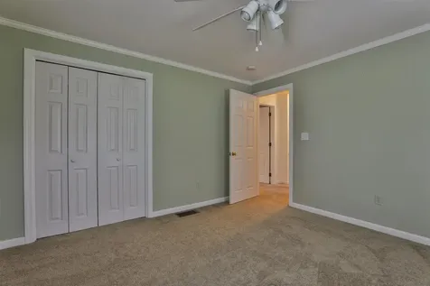 3 Ash Street Hudson NH 03051