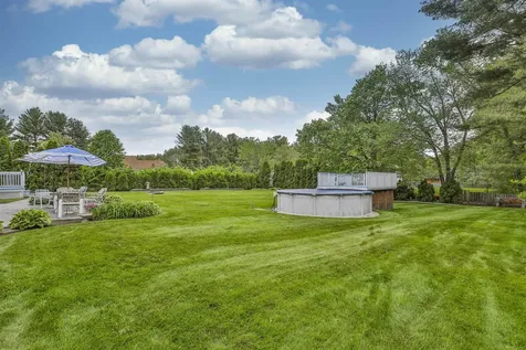 3 Ash Street Hudson NH 03051