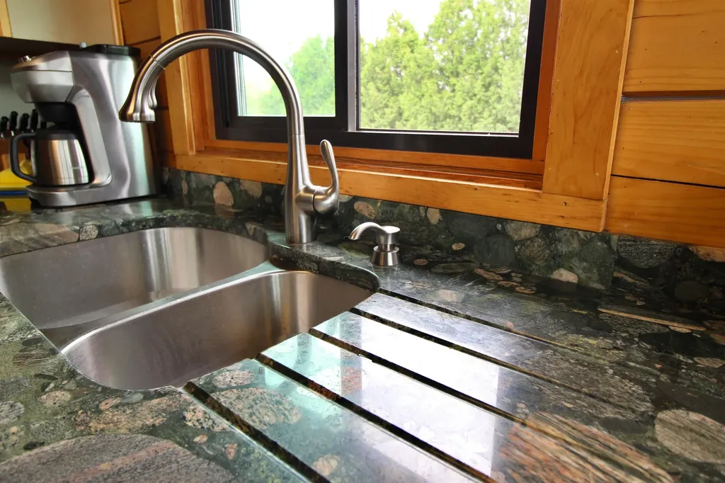 8 Maynard Court Grand Isle VT 05458