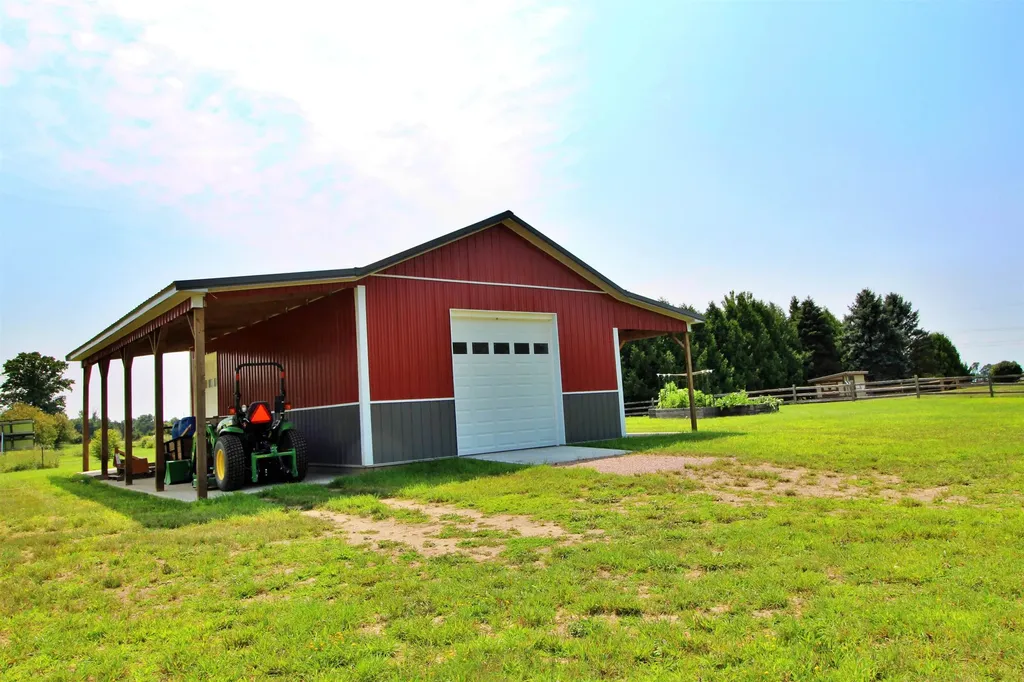 8 Maynard Court Grand Isle VT 05458