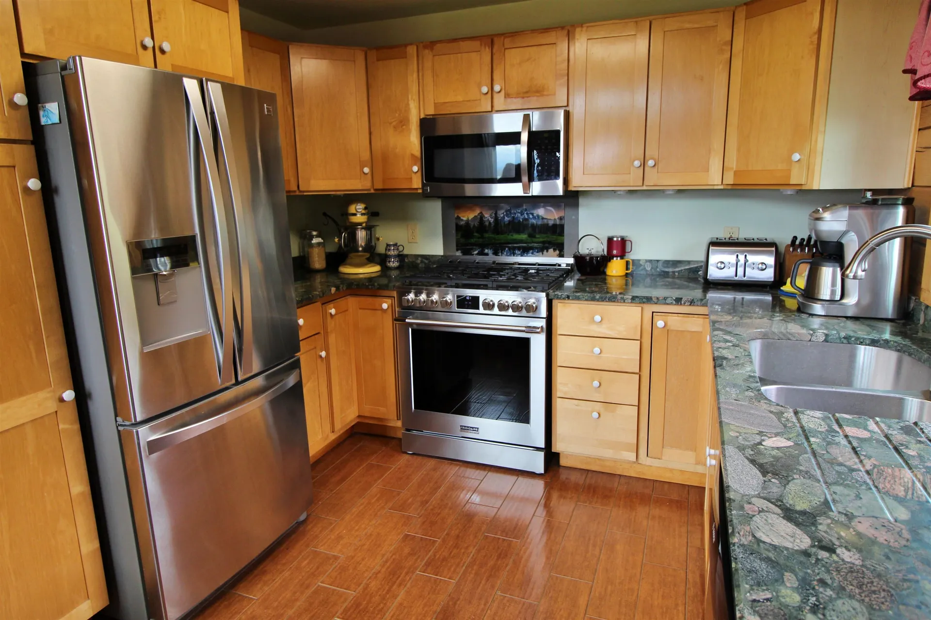 8 Maynard Court Grand Isle VT 05458