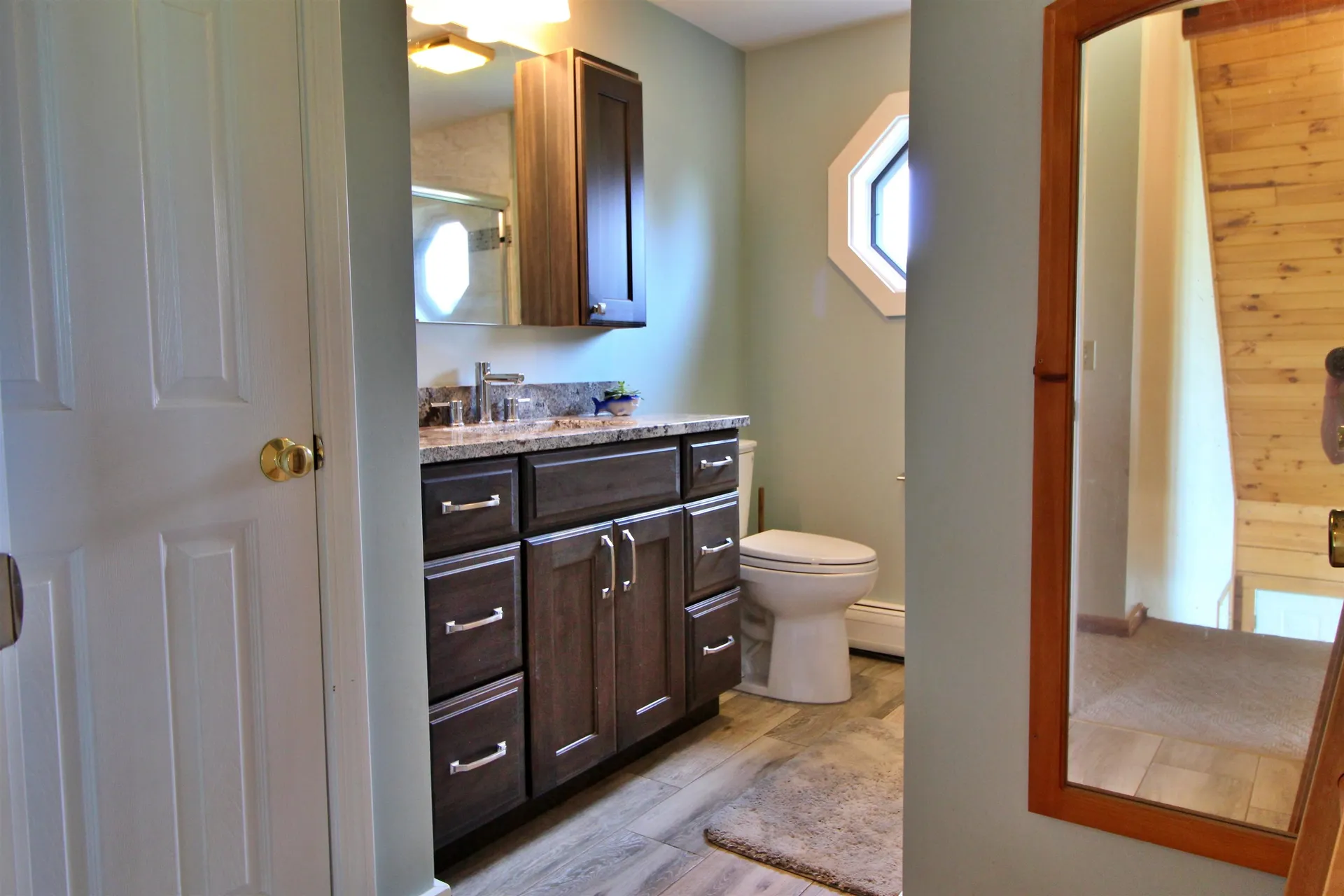 8 Maynard Court Grand Isle VT 05458