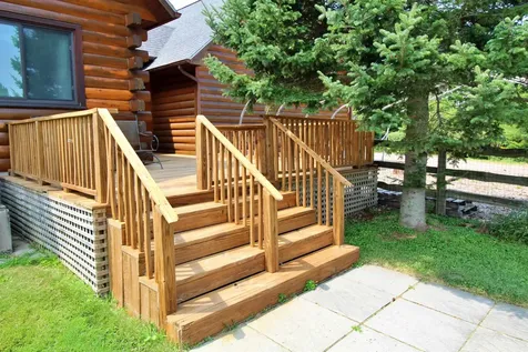 8 Maynard Court Grand Isle VT 05458