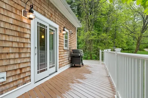 8 Wisteria Lane Eliot ME 03903