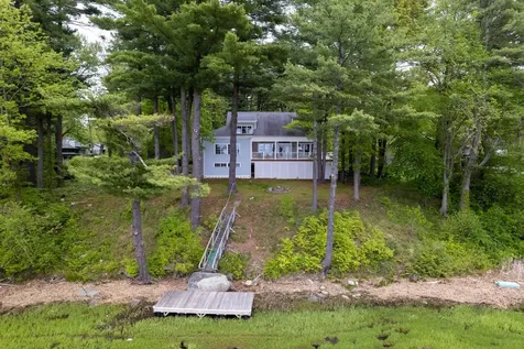 8 Wisteria Lane Eliot ME 03903