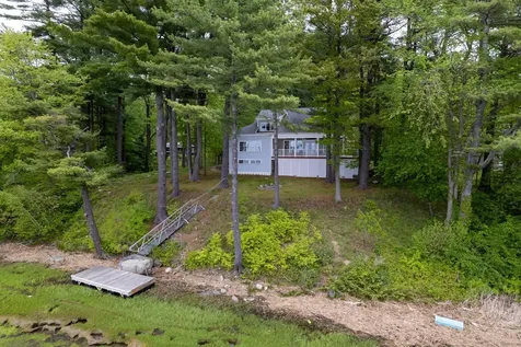8 Wisteria Lane Eliot ME 03903