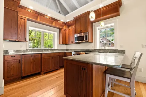 8 Wisteria Lane Eliot ME 03903