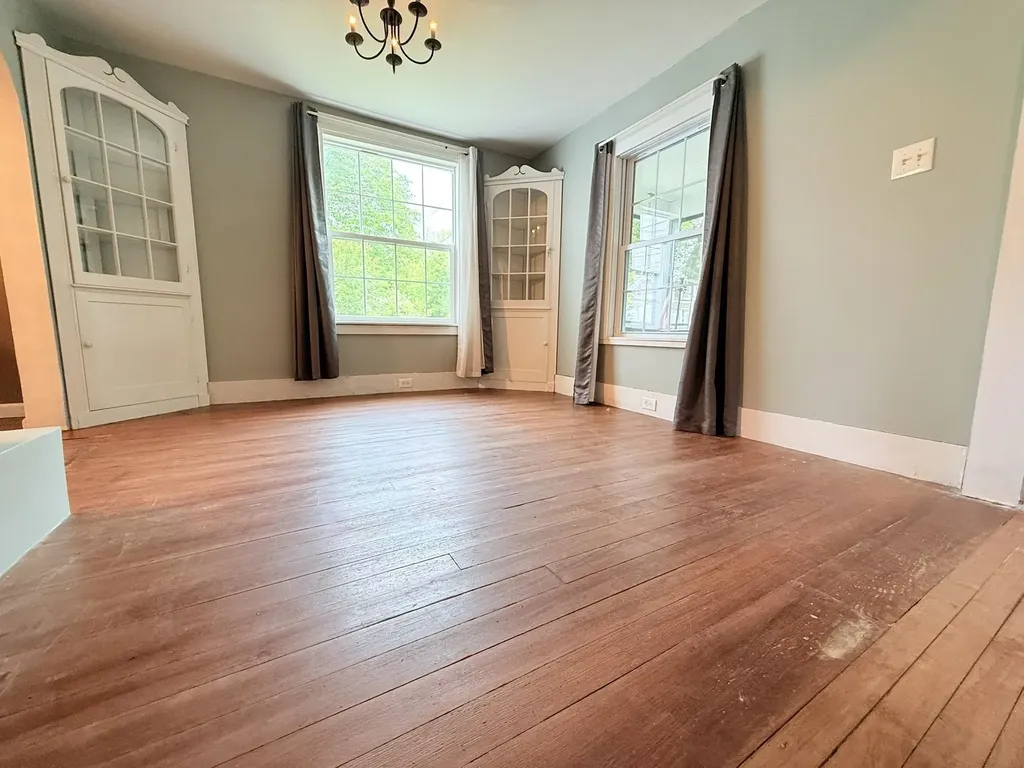 19 Gambier Street Claremont NH 03743