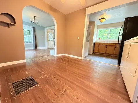 19 Gambier Street Claremont NH 03743