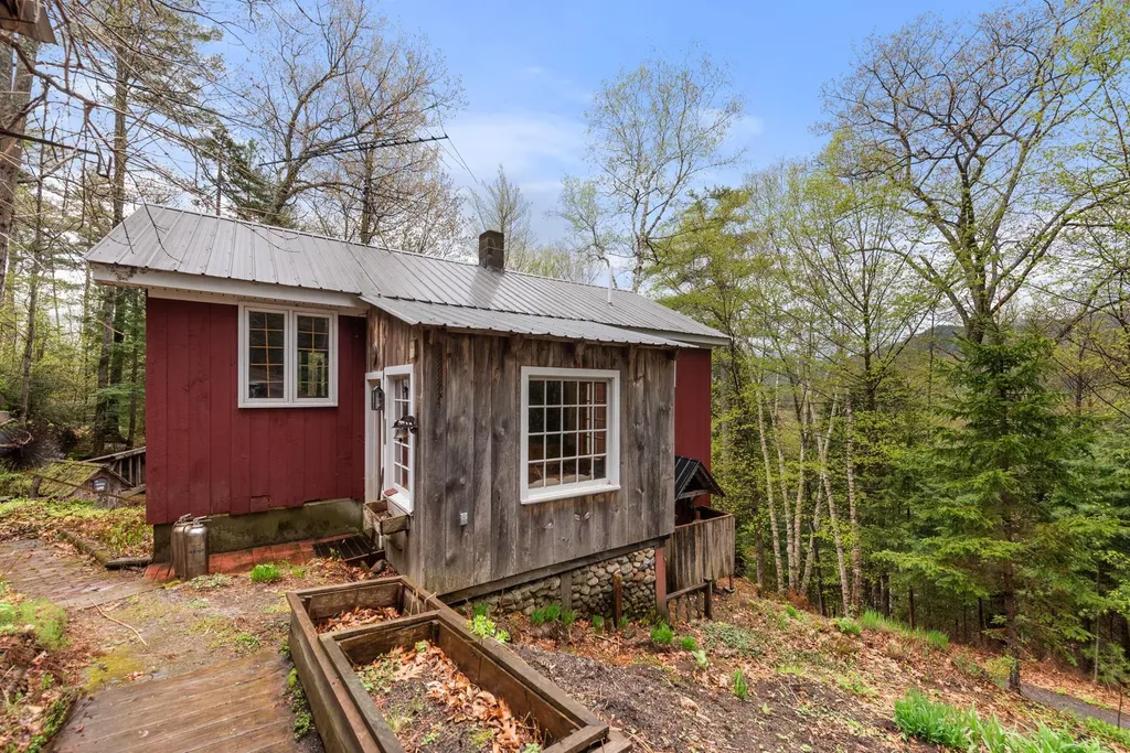 2834 Nh Route 175 Thornton NH 03285