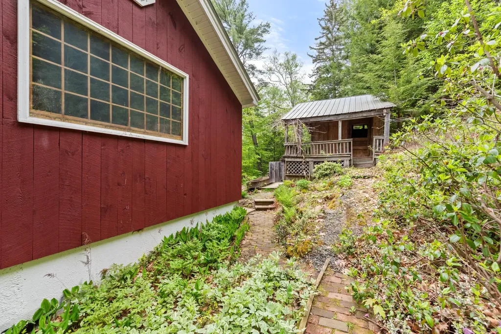 2834 Nh Route 175 Thornton NH 03285