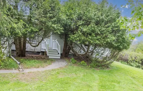 18 Riverdale Avenue Dover NH 03820