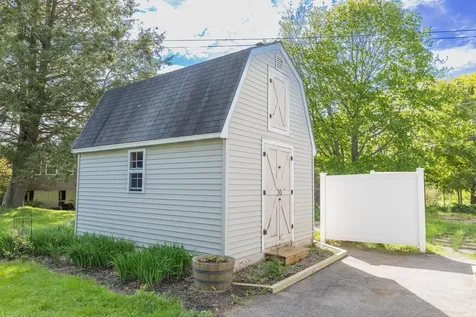 18 Riverdale Avenue Dover NH 03820