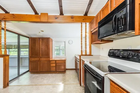 18 Riverdale Avenue Dover NH 03820