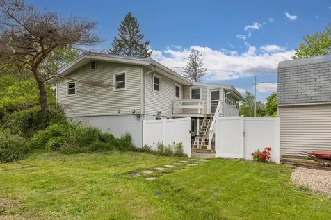 18 Riverdale Avenue Dover NH 03820