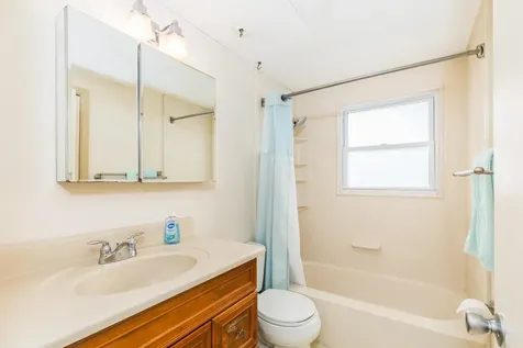 18 Riverdale Avenue Dover NH 03820