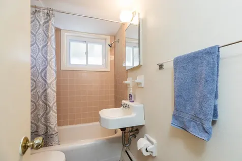18 Riverdale Avenue Dover NH 03820