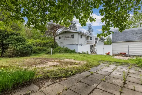 18 Riverdale Avenue Dover NH 03820