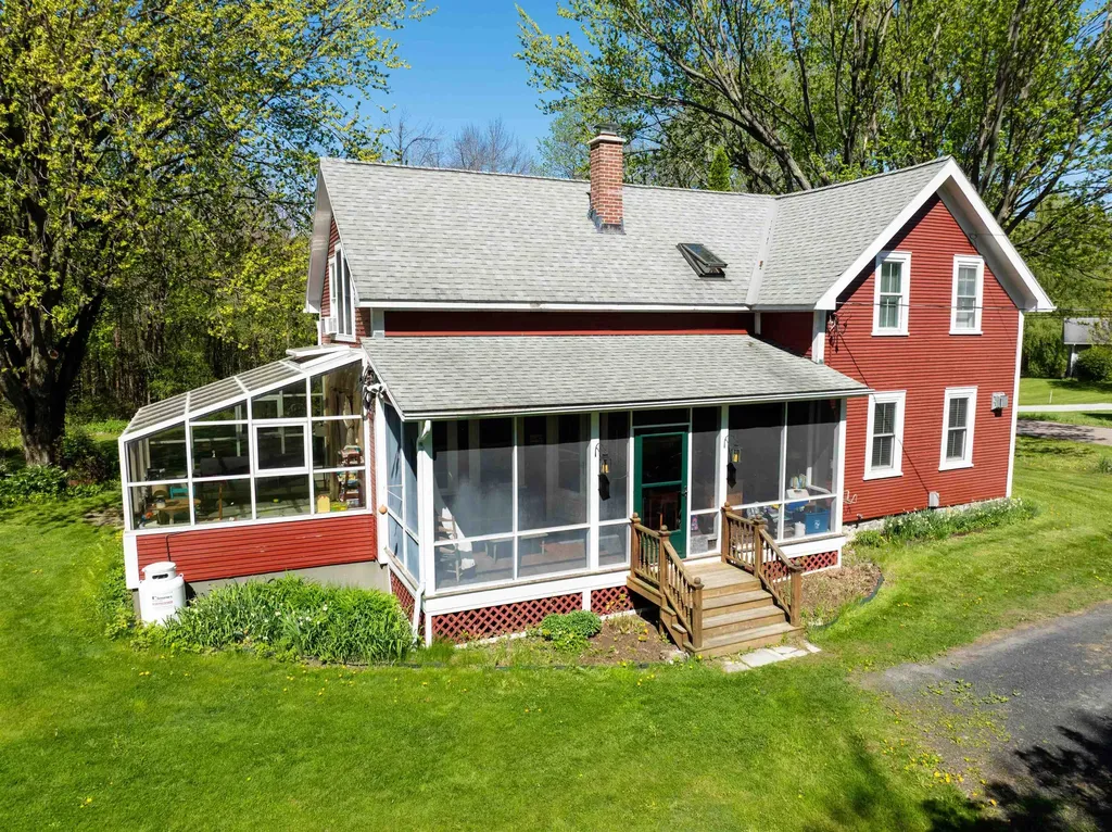 825 South End Road North Hero VT 05457