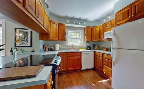 825 South End Road North Hero VT 05457