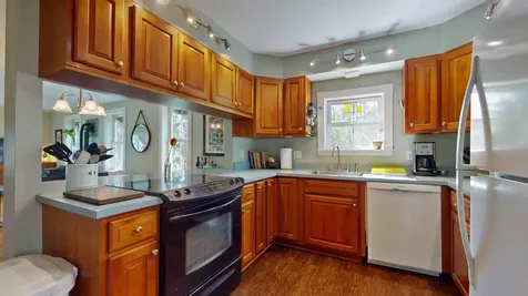 825 South End Road North Hero VT 05457