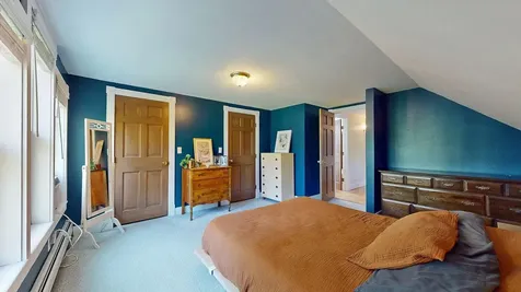 825 South End Road North Hero VT 05457