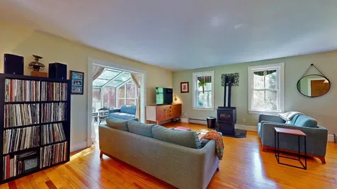 825 South End Road North Hero VT 05457