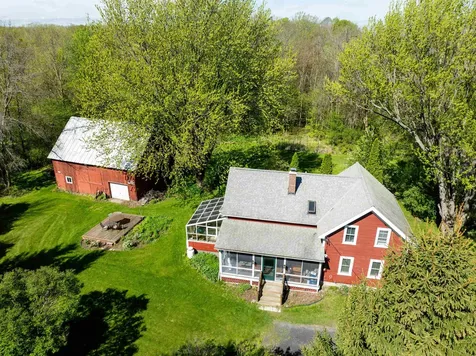 825 South End Road North Hero VT 05457