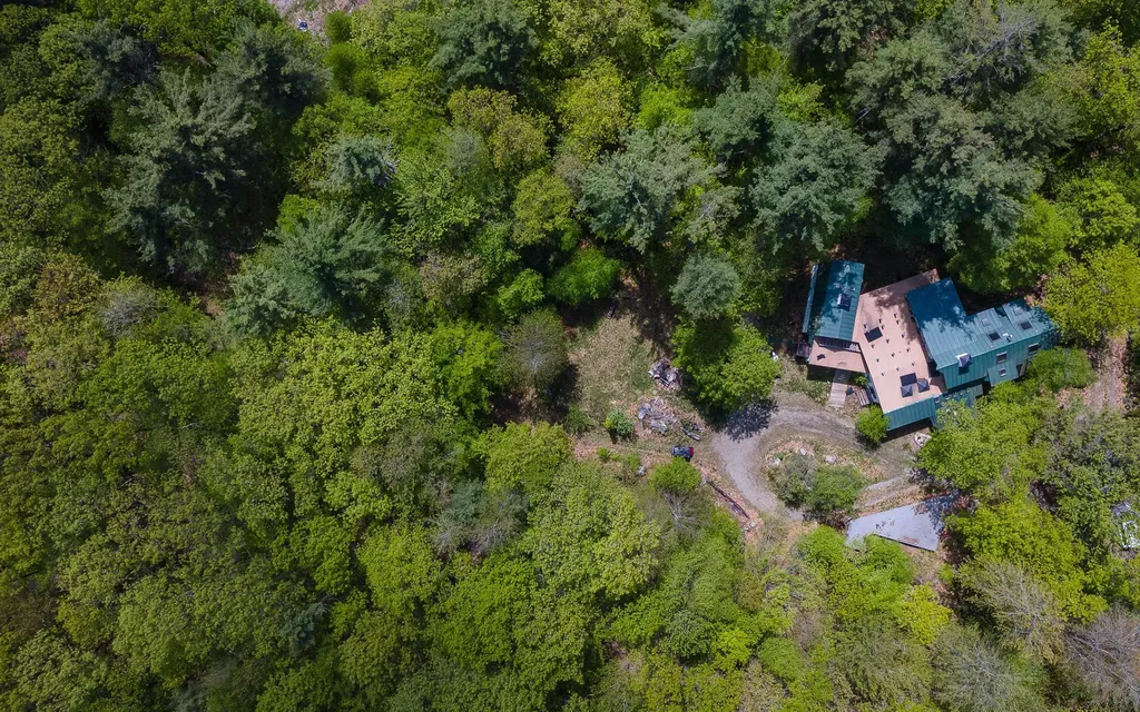 319 W Lake Road Fitzwilliam NH 03447