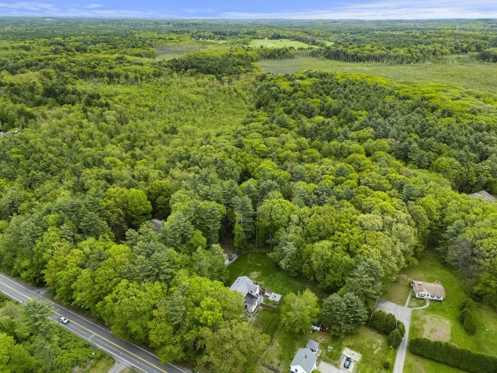 204 North Haverhill Road Kensington NH 03833