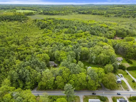 204 North Haverhill Road Kensington NH 03833