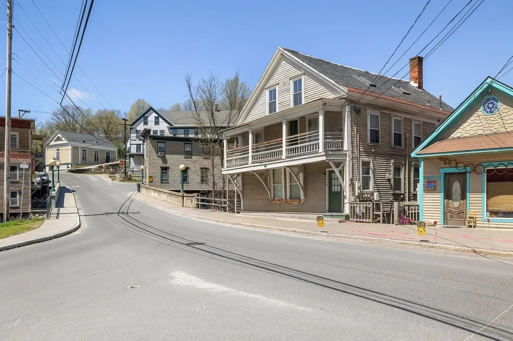 39 Main Street Plainfield VT 05667