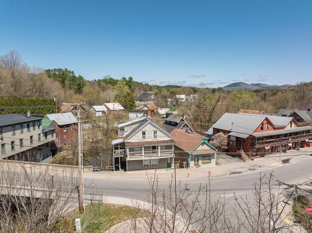 39 Main Street Plainfield VT 05667