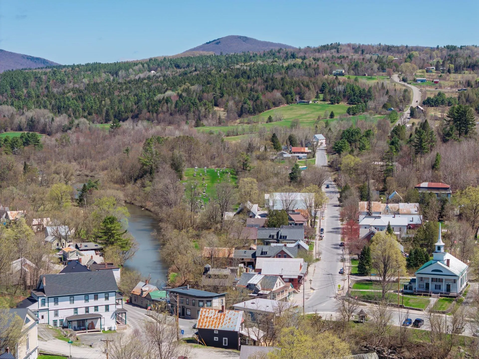 39 Main Street Plainfield VT 05667