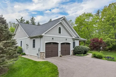 138 Oak Hill Road Barrington NH 03825