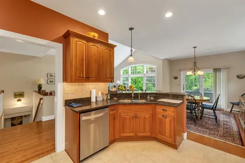 138 Oak Hill Road Barrington NH 03825
