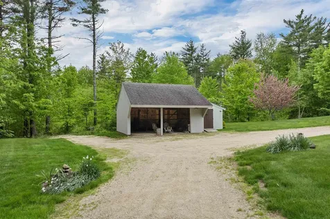 138 Oak Hill Road Barrington NH 03825