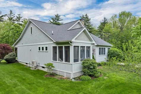 138 Oak Hill Road Barrington NH 03825