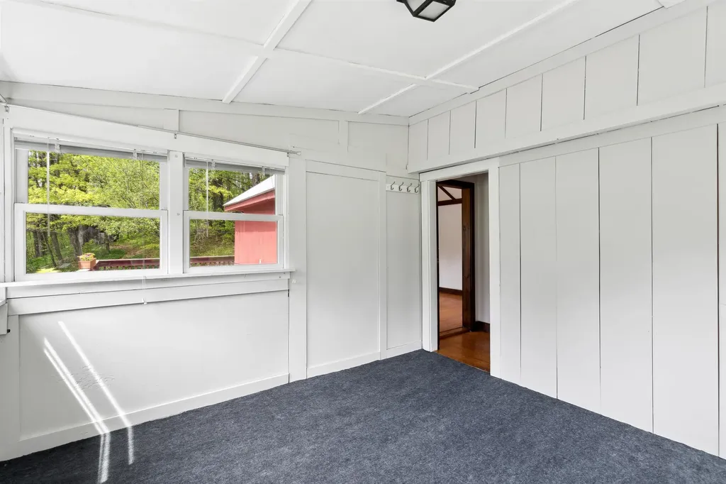 1176 Cross Road Strafford VT 05070