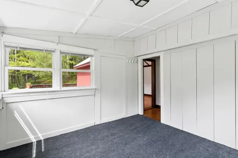 1176 Cross Road Strafford VT 05070
